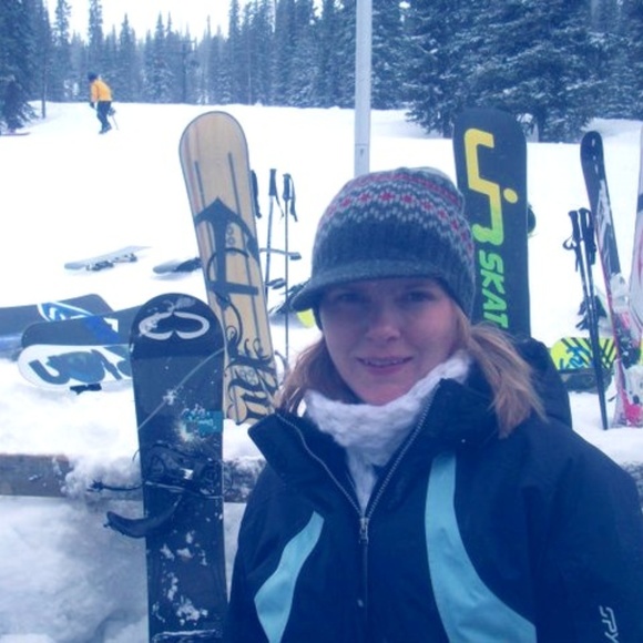 Meet your Posher, Catiyana - Picture 3 of 5